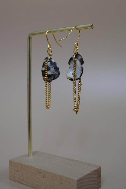 Tylothais Shell Chain Earrings